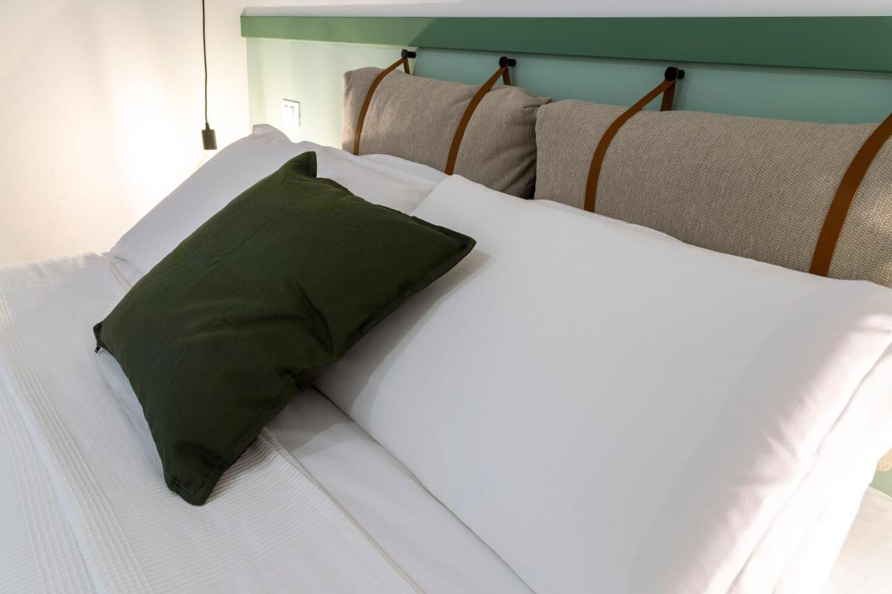 Stylish Apartment With An Arty Touch Fast Wifi Trieste Ngoại thất bức ảnh