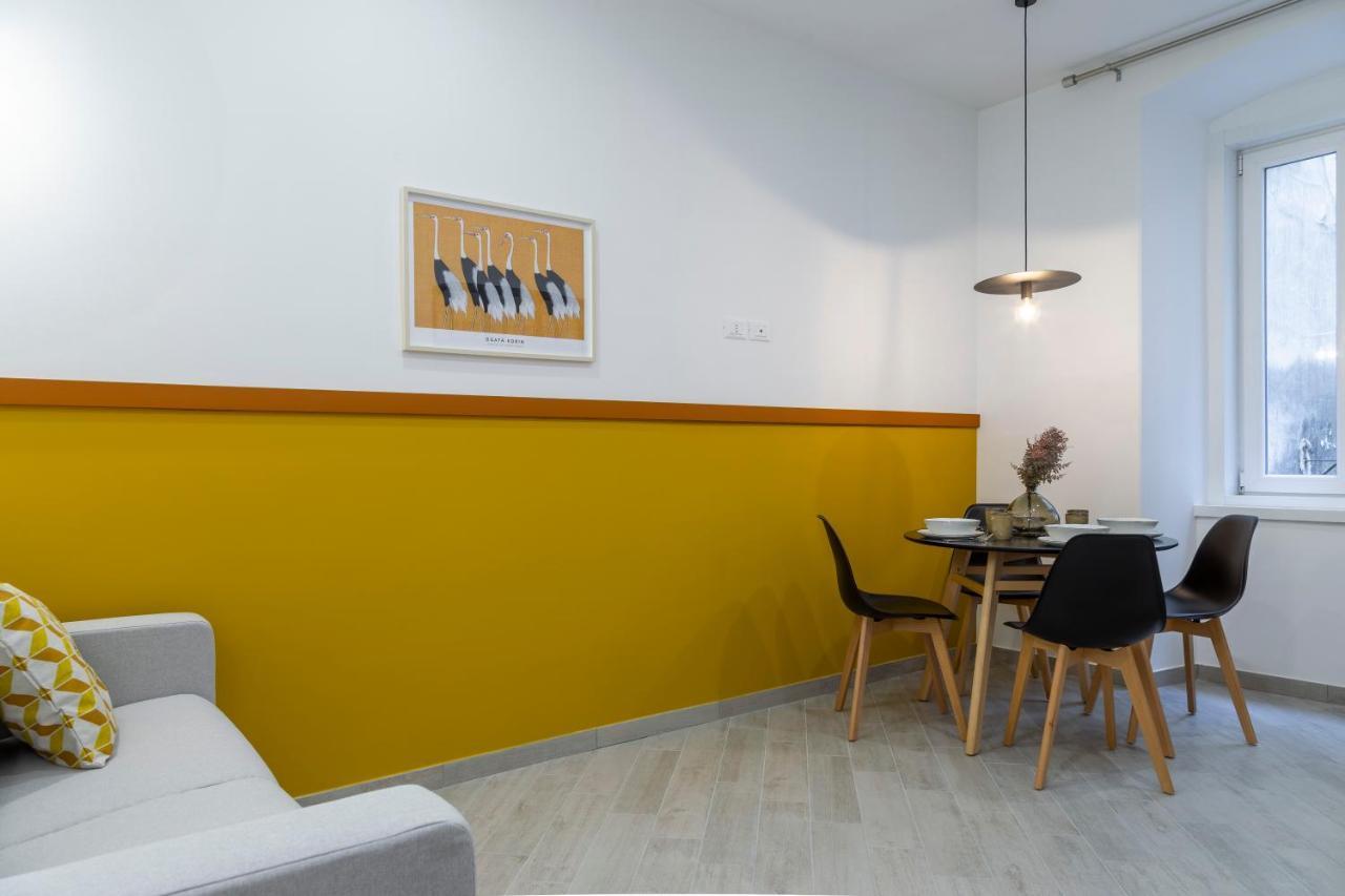 Stylish Apartment With An Arty Touch Fast Wifi Trieste Ngoại thất bức ảnh